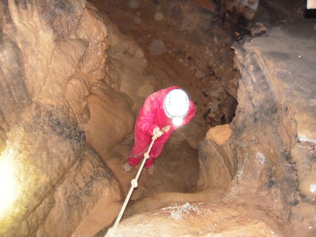  Rappelling 